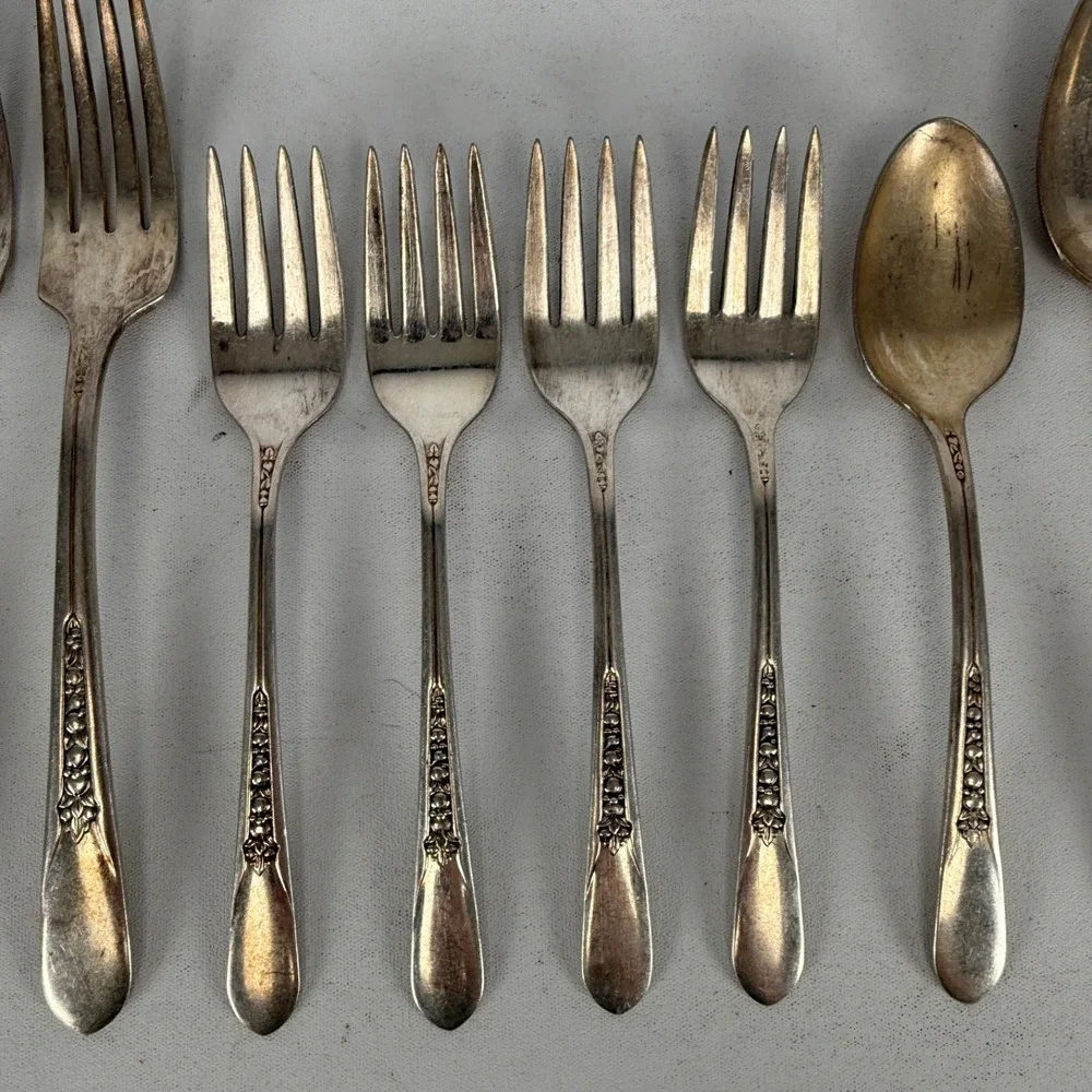 Vintage Priscilla Lady Ann Silverplate WM Rogers 1941 lot of 9 Flatware